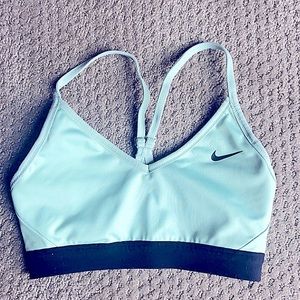 teal nike sports bra!